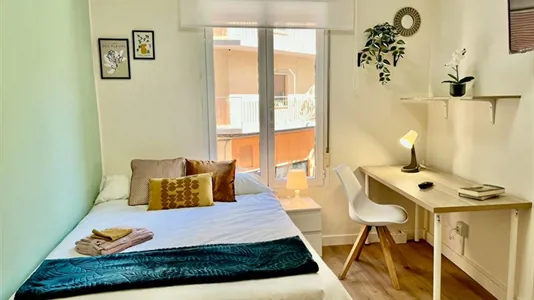 Rooms in Zaragoza - photo 3