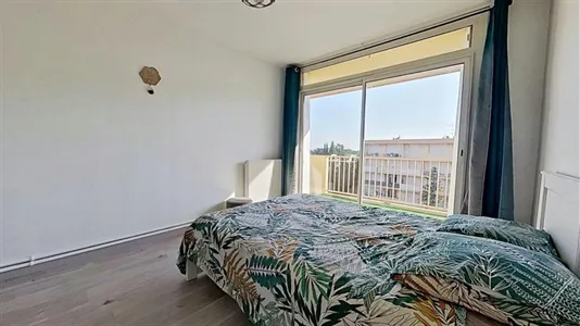 Rooms in Nîmes - photo 4