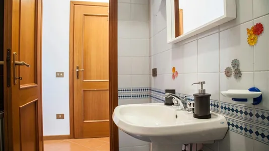 Rooms in Roma Municipio VII – Appio-Latino/Tuscolano/Cinecittà - photo 9