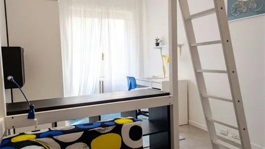 Rooms in Roma Municipio II – Parioli/Nomentano - photo 4