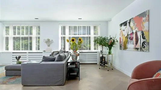 Apartments in Amsterdam Oud-Zuid - photo 3