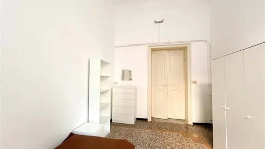 Rooms in Genoa - photo 4