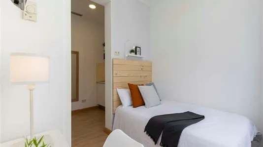 Rooms in Madrid Centro - photo 5