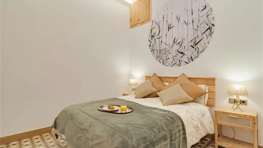 Rooms in Barcelona Eixample - photo 5