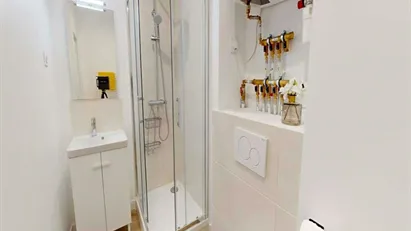 Room for rent in Paris 10ème arrondissement, Paris Room for rent in Paris 10ème arrondissement, Paris