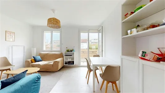 Rooms in Nîmes - photo 8