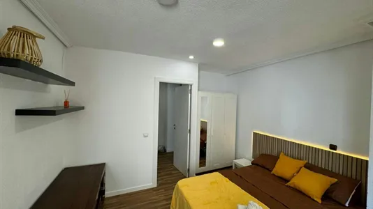 Rooms in Madrid Ciudad Lineal - photo 8