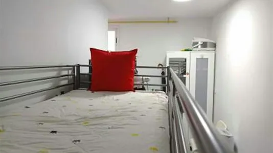 Rooms in Madrid Centro - photo 5