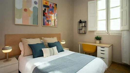 Rooms in Barcelona Eixample - photo 3
