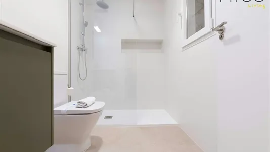 Apartments in Valencia Ciutat Vella - photo 8