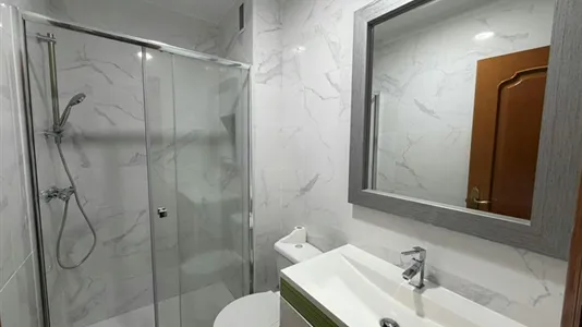 Rooms in Toledo - photo 2