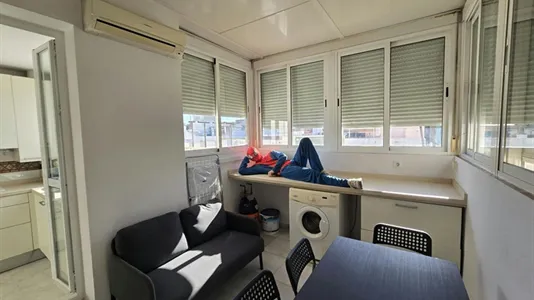 Rooms in Sevilla Casco Antiguo - photo 7