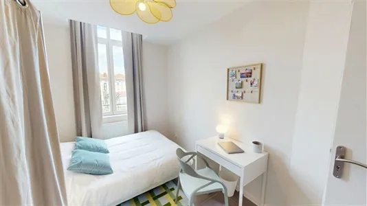 Rooms in Lyon - photo 2