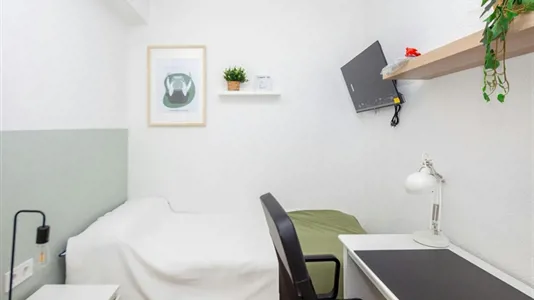 Rooms in Valencia Extramurs - photo 2