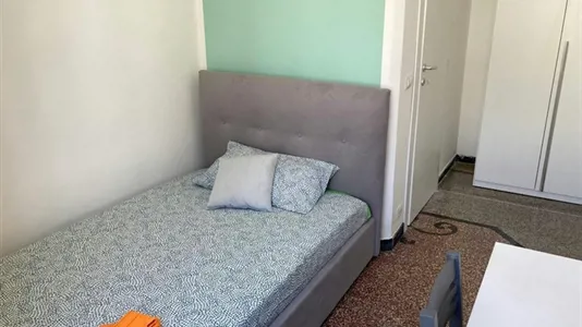 Rooms in Genoa - photo 1
