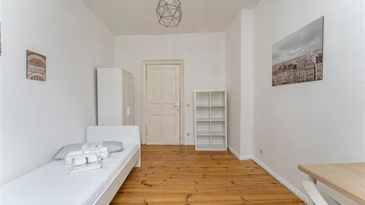 Rooms in Berlin Friedrichshain-Kreuzberg - photo 2