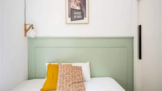 Rooms in Madrid Centro - photo 8