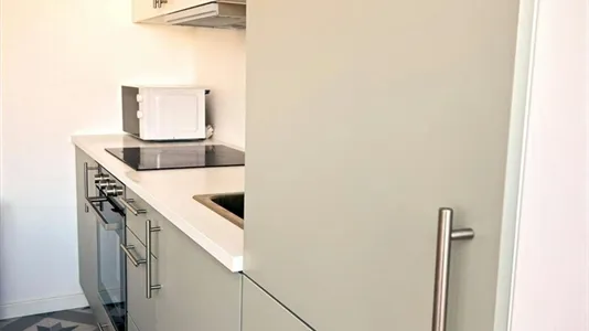 Rooms in Almada - photo 7