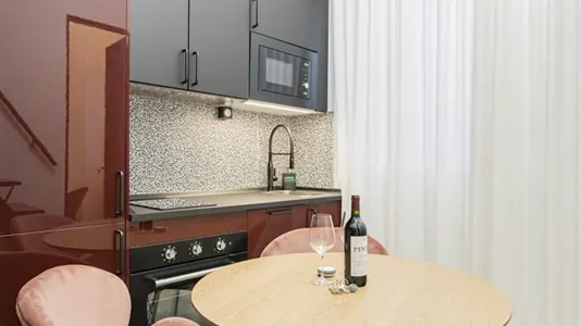 Apartments in Madrid Chamberí - photo 4