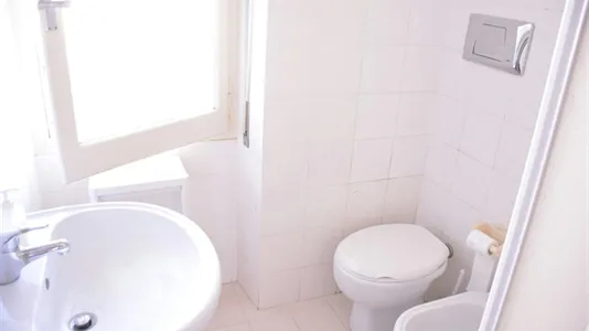 Rooms in Cagliari - photo 8