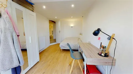 Rooms in Lyon - photo 3