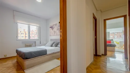 Rooms in Madrid Retiro - photo 10