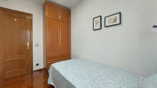 Rooms in Alcalá de Henares - photo 3
