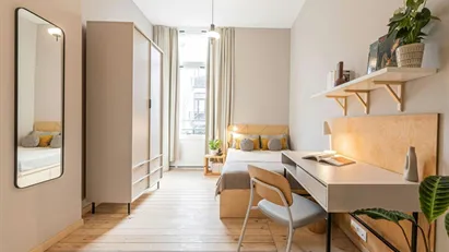 Room for rent in Brussels Schaarbeek, Brussels