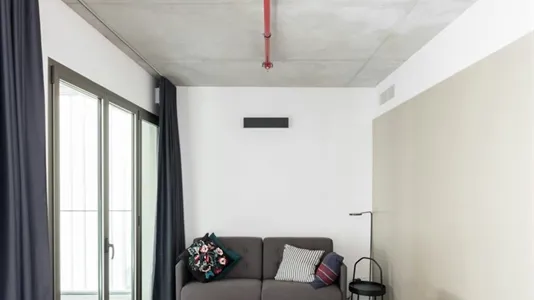 Rooms in Badalona - photo 3