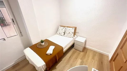 Rooms in Tavernes Blanques - photo 4