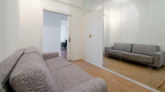 Rooms in Madrid Chamberí - photo 10