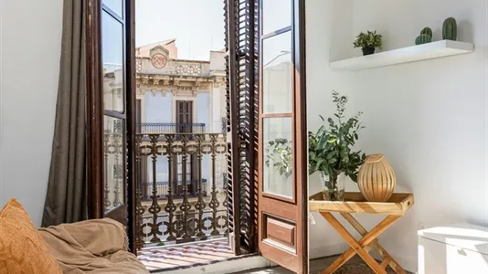 Apartments in Barcelona Eixample - photo 5