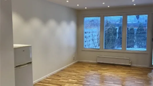 Houses in Sollentuna - photo 1