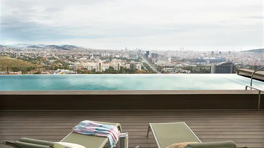 Apartments in Cornellà de Llobregat - photo 2