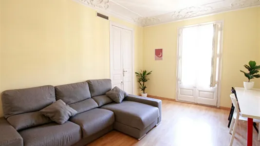 Rooms in Barcelona Eixample - photo 4