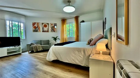 Rooms in Zaragoza - photo 3