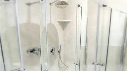 Rooms in Roma Municipio XIV – Monte Mario - photo 7