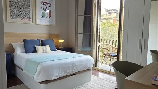 Rooms in Barcelona Eixample - photo 3