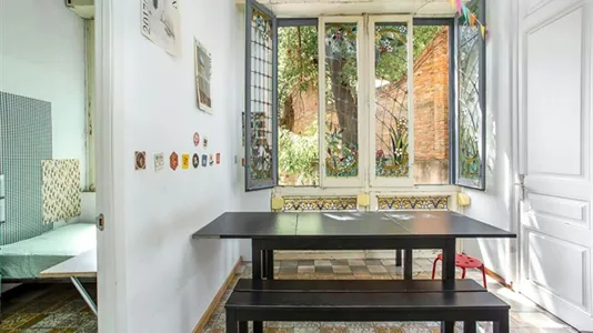 Rooms in Barcelona Eixample - photo 10