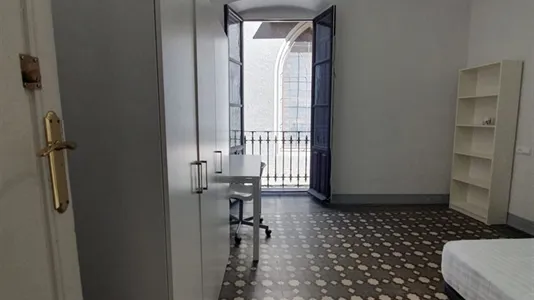 Rooms in Granada - photo 4