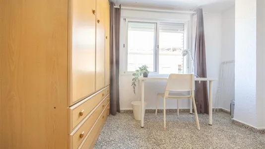 Rooms in Tavernes Blanques - photo 3