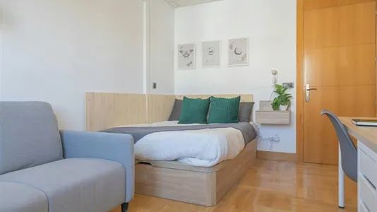 Rooms in Madrid Centro - photo 7