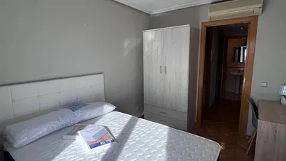 Room for rent in Madrid Hortaleza, Madrid