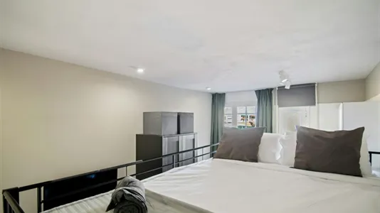 Rooms in Barcelona Sant Martí - photo 3