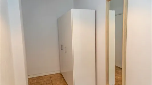 Rooms in Madrid Salamanca - photo 4