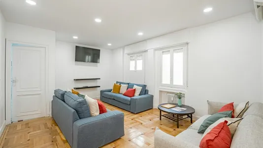 Rooms in Madrid Chamberí - photo 10