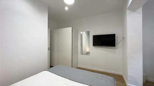 Rooms in Barcelona Eixample - photo 5