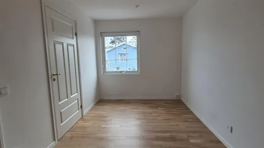 Houses in Sollentuna - photo 6