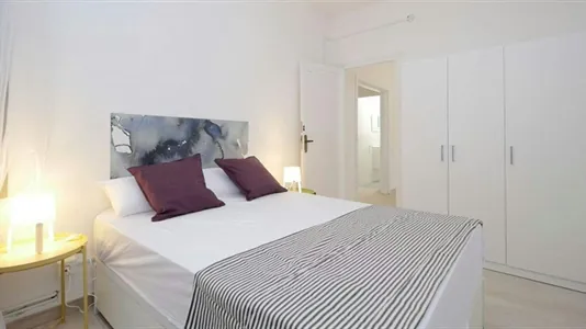 Rooms in Barcelona Eixample - photo 3
