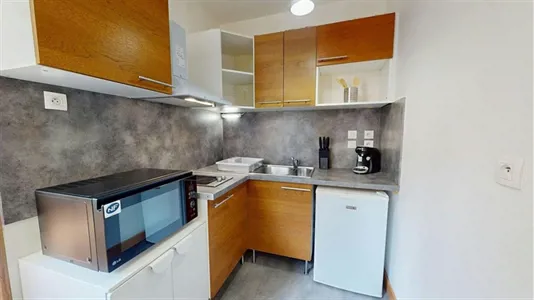 Apartments in Saint-Étienne - photo 3